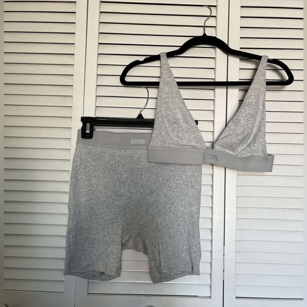 SKIMS Set Cotton Plunge Bralette & Rib Boxer